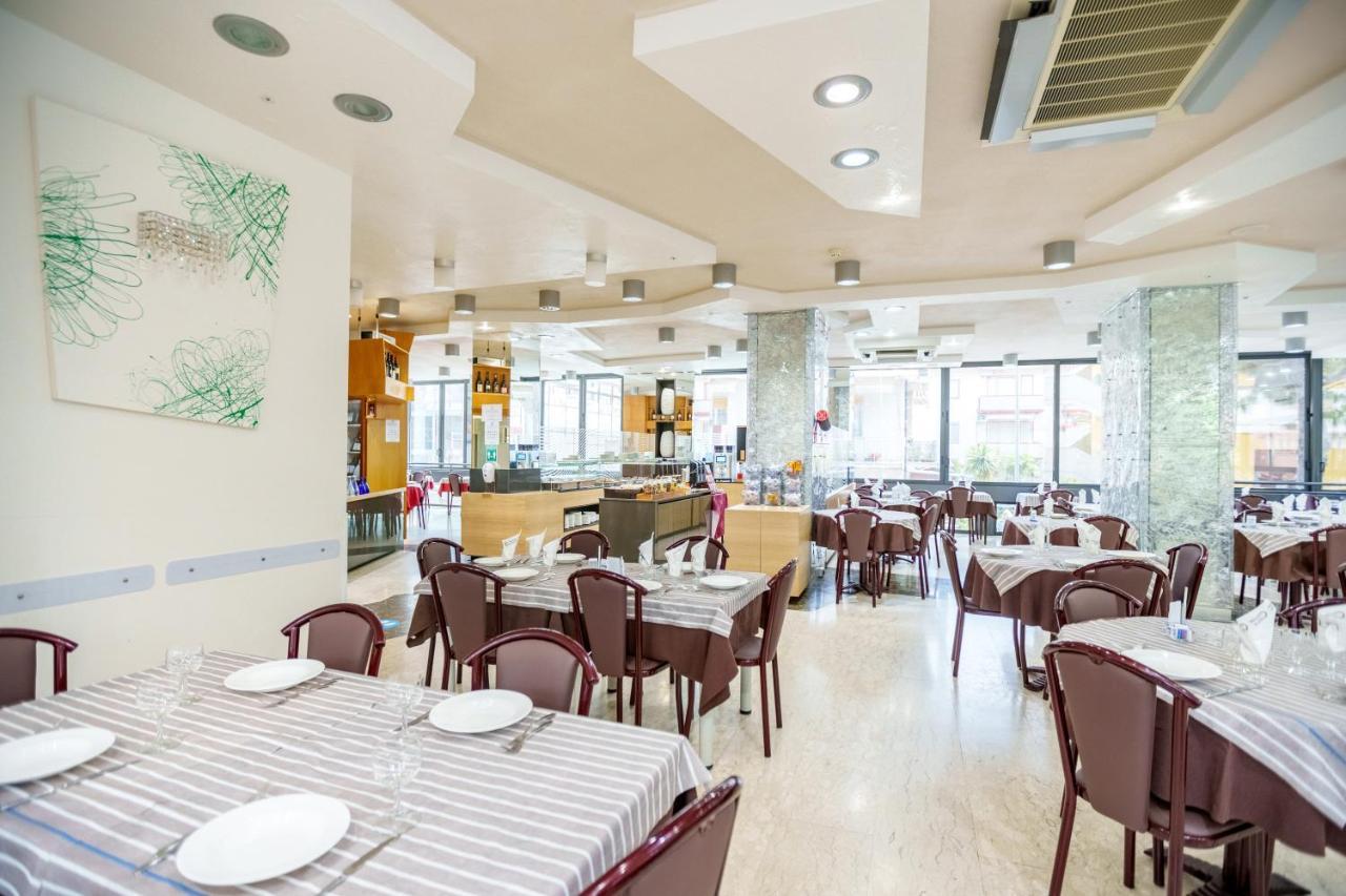 Hotel Astor Alba Adriatica Eksteriør bilde