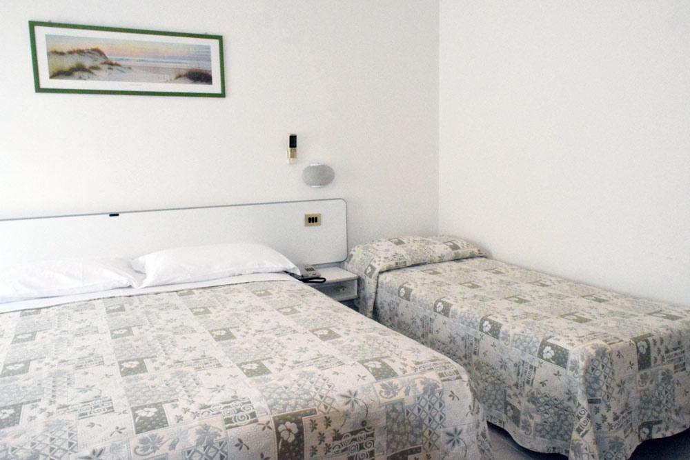 Hotel Astor Alba Adriatica Eksteriør bilde
